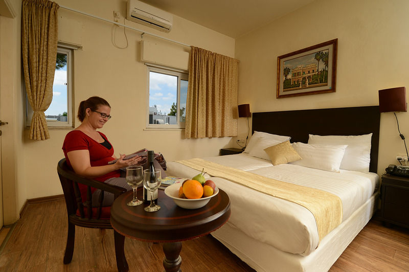 A Little House In Rechavia Hotel Baitulmaqdis Luaran gambar